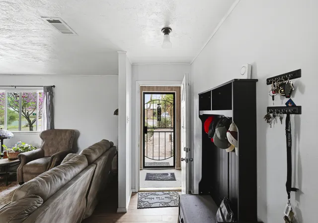 Photo 3 of Sale Pending at 6109 Alvis Cir Sw, Albuquerque, NM 87105 | MLS# 1101505 | Listing updated on 2026-09-03