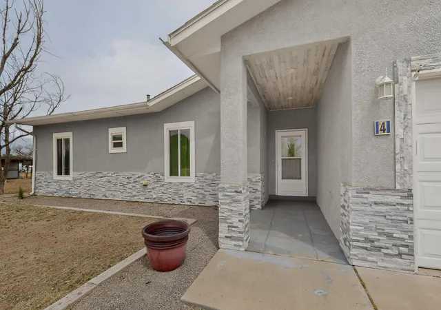 Photo 3 of Single family home for sale at 4 Calle Cielo Azul Rd, Peralta, NM 87042 | MLS# 1101555 | Listing updated on 2026-09-14