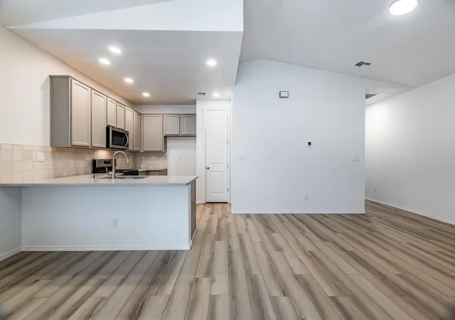 Photo 4 of Sale Pending at 1553 Valle De Colores Rd NW, Los Lunas, NM 87031 | MLS# 1101575 | Listing updated on 2026-09-16