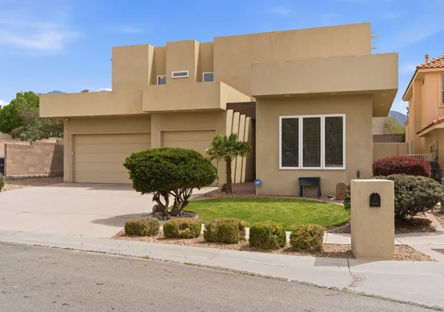 Photo 2 of Sale Pending at 8308 Stoney Pl Ne, Albuquerque, NM 87122 | MLS# 1101752 | Listing updated on 2026-09-11