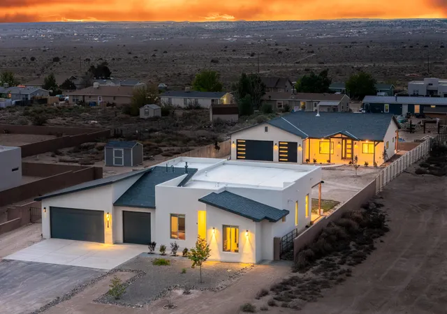 Photo 3 of Single family home for sale at 609 2nd Street Ne, Rio Rancho, NM 87124 | MLS# 1101767 | Listing updated on 2026-09-02