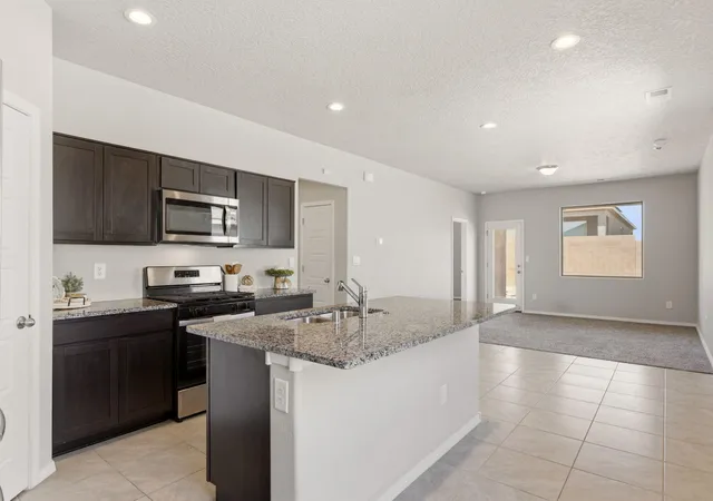 Photo 4 of Single family home for sale at 10671 Savoya Ln SW, Albuquerque, NM 87121 | MLS# 1101807 | Listing updated on 2026-09-02