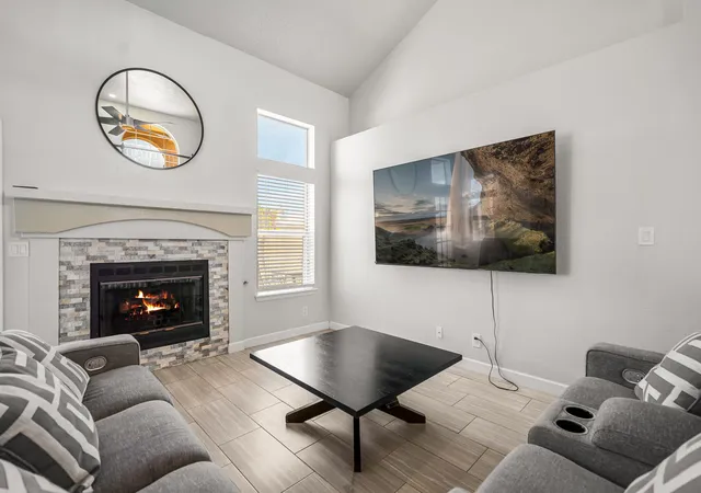 Photo 3 of Sale Pending at 4447 Rancho Centro Nw, Albuquerque, NM 87120 | MLS# 1102281 | Listing updated on 2026-09-07