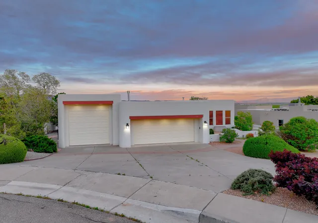 Photo 1 of Single family home for sale at 1824 Calle Del Vista Rd Nw, Albuquerque, NM 87105 | MLS# 1102348 | Listing updated on 2026-09-12