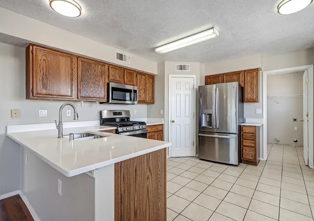 Photo 3 of Sale Pending at 11 Apache Plume Rd, Los Lunas, NM 87031 | MLS# 1102388 | Listing updated on 2026-09-24