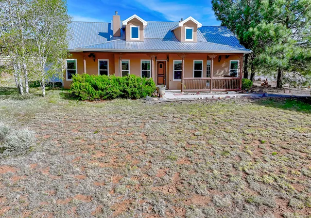 Photo 1 of Single family home for sale at 104 Elite Dr, Tijeras, NM 87059 | MLS# 1102468 | Listing updated on 2026-09-11