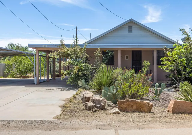 Photo 1 of Single family home for sale at 2812 Beach Rd Nw, Albuquerque, NM 87104 | MLS# 1102474 | Listing updated on 2026-09-10