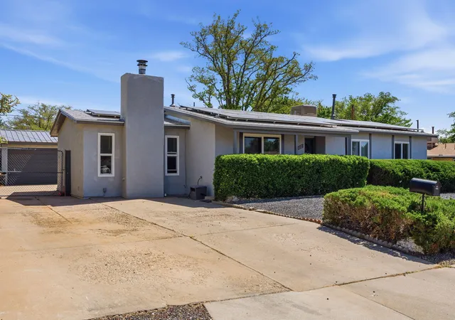 Photo 1 of Single family home for sale at 11612 Marquette Ave Ne, Albuquerque, NM 87123 | MLS# 1102648 | Listing updated on 2026-09-09