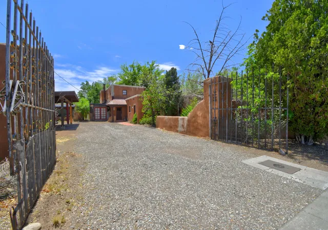Photo 1 of Sale Pending at 2440 Campbell Rd Nw, Albuquerque, NM 87104 | MLS# 1102786 | Listing updated on 2026-09-16