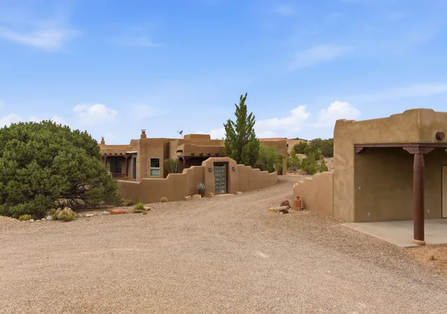 Photo 3 of Single family home for sale at 10 Calle Final, Placitas, NM 87043 | MLS# 1102827 | Listing updated on 2026-09-19