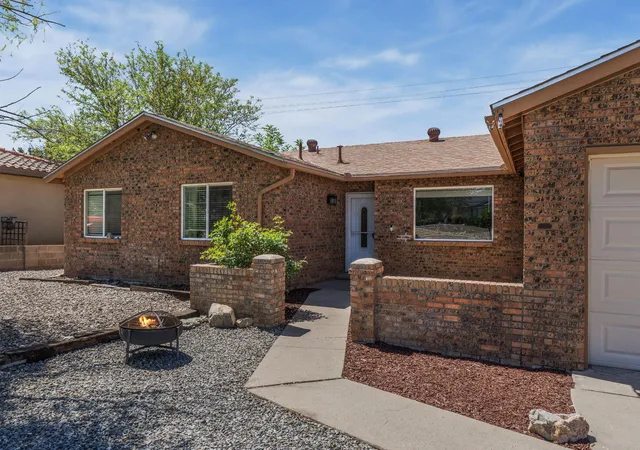Photo 2 of Single family home for sale at 6508 Martin Ct Ne, Albuquerque, NM 87109 | MLS# 1102841 | Listing updated on 2026-09-10