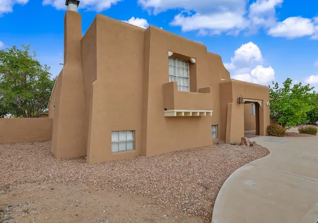 Photo 3 of Single family home for sale at 3606 Saint Andrews Dr SE, Rio Rancho, NM 87124 | MLS# 1102905 | Listing updated on 2026-09-08