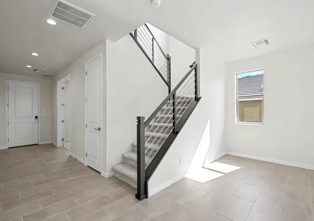 Photo 4 of Sale Pending at 2128 Viviane Loop NE, Rio Rancho, NM 87144 | MLS# 1102932 | Listing updated on 2026-08-31