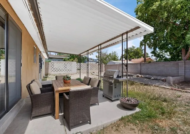 Photo 3 of Sale Pending at 1128 Glorieta St NE, Albuquerque, NM 87112 | MLS# 1102964 | Listing updated on 2026-09-30