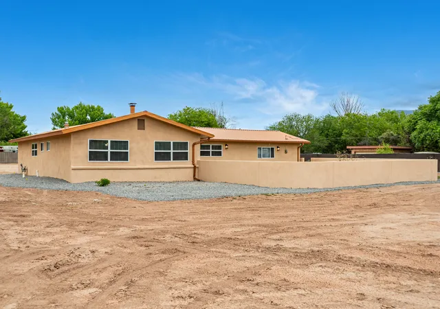 Photo 1 of Single family home for sale at 672 Coronado Rd, Corrales, NM 87048 | MLS# 1102993 | Listing updated on 2026-09-11
