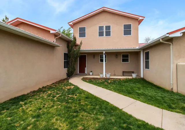 Photo 2 of Single family home for sale at 103 Tierra Rica Dr, Santa Fe, NM 87505 | MLS# 1103078 | Listing updated on 2026-09-12