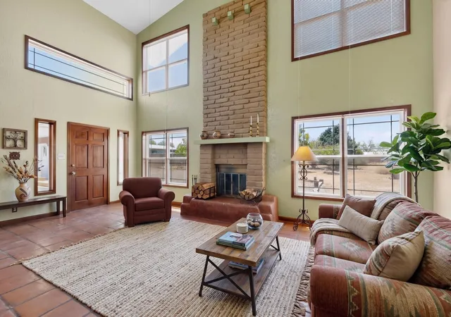 Photo 1 of Sale Pending at 257 Sunnyslope St Sw, Albuquerque, NM 87105 | MLS# 1102751 | Listing updated on 2026-10-05