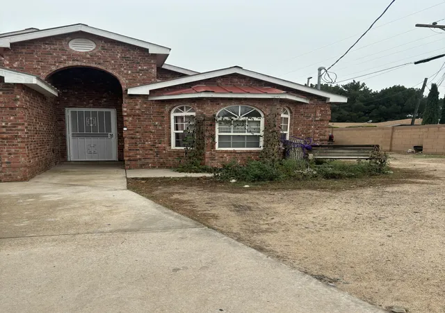 Photo 1 of Single family home for sale at 3424 Herrera Rd Nw, Albuquerque, NM 87105 | MLS# 1103271 | Listing updated on 2026-09-10