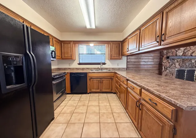 Photo 2 of Single family home for sale at 8804 Pony Express Trl Ne, Albuquerque, NM 87109 | MLS# 1103290 | Listing updated on 2026-09-16