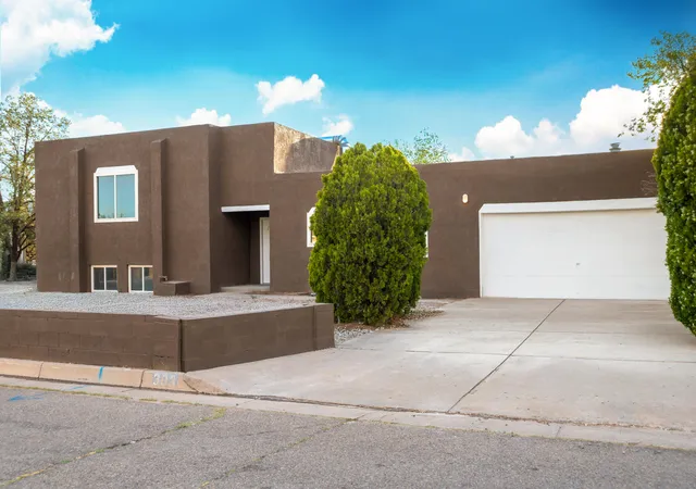 Photo 1 of Single family home for sale at 303 Oreja De Oro Dr Se, Rio Rancho, NM 87124 | MLS# 1103375 | Listing updated on 2026-09-16