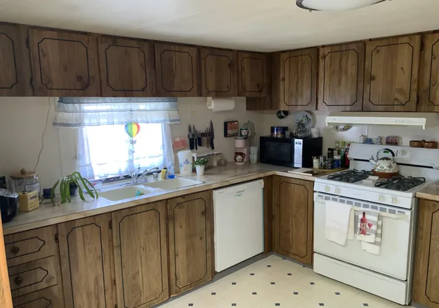 Photo 3 of Manufactured home for sale at 217 Bette Clair St SE, Albuquerque, NM 87123 | MLS# 1103668 | Listing updated on 2026-09-03