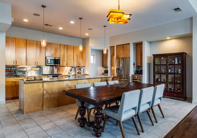 Photo 3 of Single family home for sale at 2305 Mananitas Ln NW, Albuquerque, NM 87104 | MLS# 1103671 | Listing updated on 2026-09-01