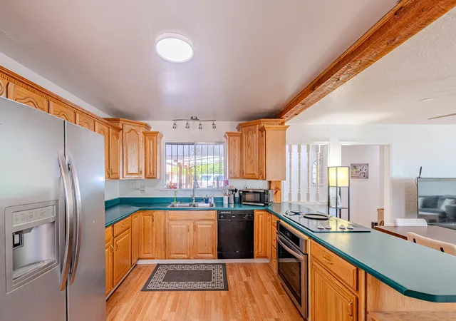 Photo 3 of Sale Pending at 548 Coronado Dr, Bernalillo, NM 87004 | MLS# 1103740 | Listing updated on 2026-09-18
