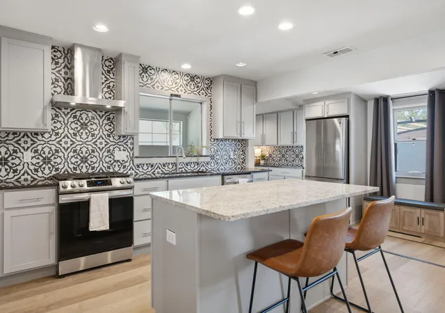 Photo 2 of Single family home for sale at 824 Arno St Se, Albuquerque, NM 87102 | MLS# 1103801 | Listing updated on 2026-09-08