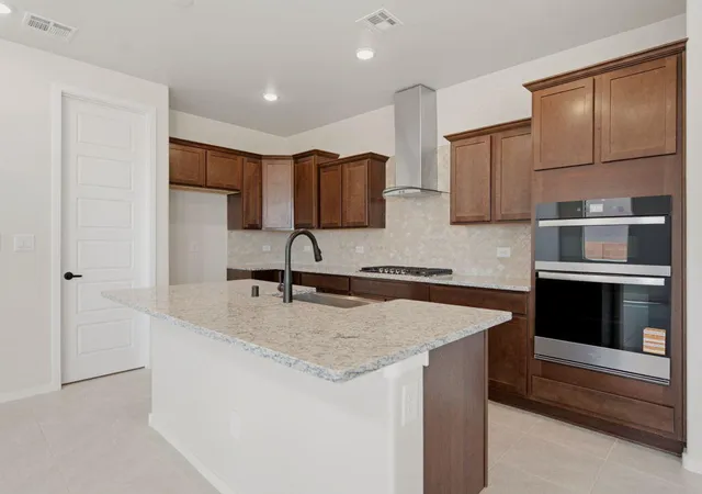 Photo 3 of Single family home for sale at 3710 Santa Fe Trl SW, Los Lunas, NM 87031 | MLS# 1103955 | Listing updated on 2026-09-10
