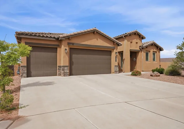Photo 3 of Single family home for sale at 1803 Truchas Peak Trl Ne, Rio Rancho, NM 87144 | MLS# 1104056 | Listing updated on 2026-09-08