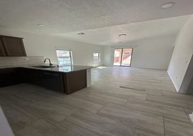 Photo 3 of Single family home for sale at 1529 Valle De Colores St Nw, Los Lunas, NM 87031 | MLS# 1104063 | Listing updated on 2026-09-23