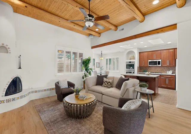 Photo 2 of Single family home for sale at 910 Mountain Phlox Way, Bernalillo, NM 87004 | MLS# 1104257 | Listing updated on 2026-09-23