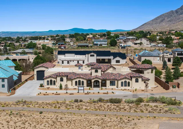 Photo 4 of Single family home for sale at 10851 Signal Ave NE, Albuquerque, NM 87122 | MLS# 1104261 | Listing updated on 2026-10-07