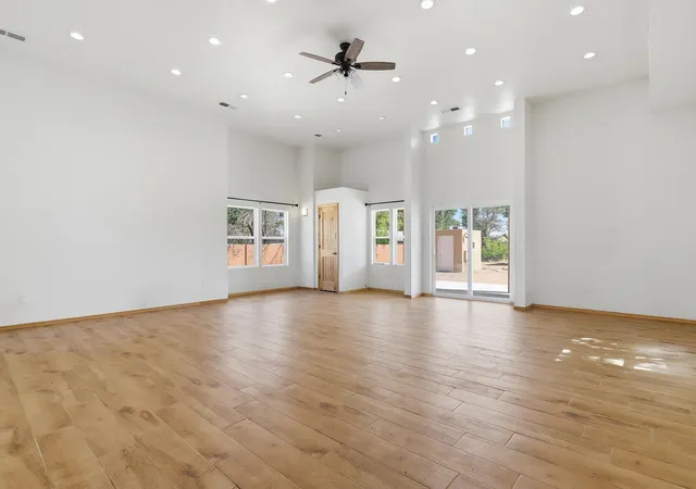 Photo 2 of Single family home for sale at 712 Green Valley Rd Nw, Los Ranchos, NM 87107 | MLS# 1104289 | Listing updated on 2026-09-11