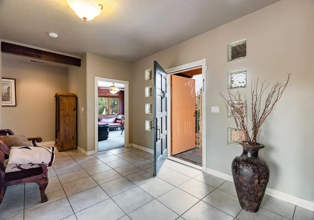 Photo 3 of Single family home for sale at 315 Laguna Seca Ln Nw, Albuquerque, NM 87104 | MLS# 1104372 | Listing updated on 2026-08-31