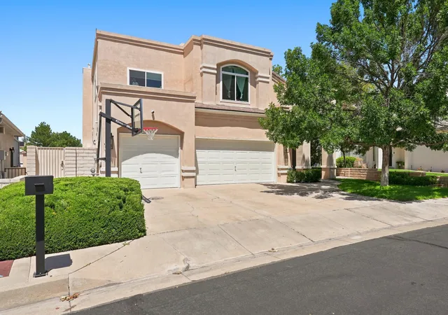 Photo 2 of Single family home for sale at 11405 Pine Top Ln Ne, Albuquerque, NM 87111 | MLS# 1104381 | Listing updated on 2026-09-11