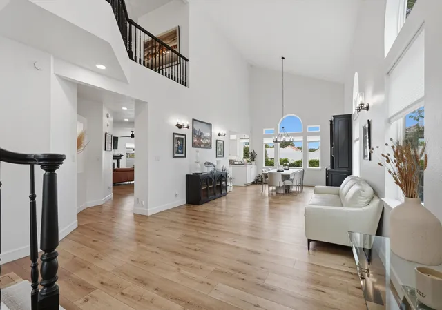 Photo 4 of Single family home for sale at 11405 Pine Top Ln NE, Albuquerque, NM 87111 | MLS# 1104381 | Listing updated on 2026-09-11