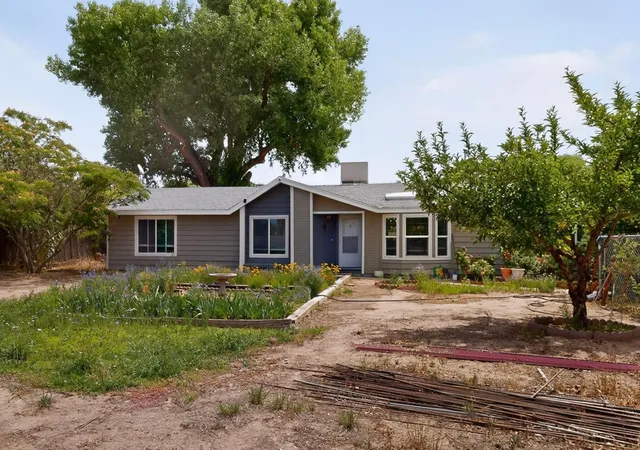 Photo 2 of Manufactured home for sale at 741 Garden Rd Sw, Albuquerque, NM 87105 | MLS# 1104441 | Listing updated on 2026-09-03