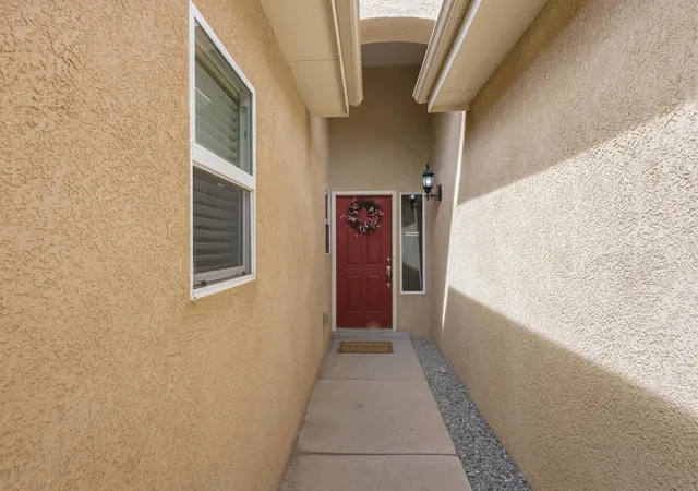 Photo 3 of Single family home for sale at 1071 Alegria Rd, Los Lunas, NM 87031 | MLS# 1104551 | Listing updated on 2026-09-28