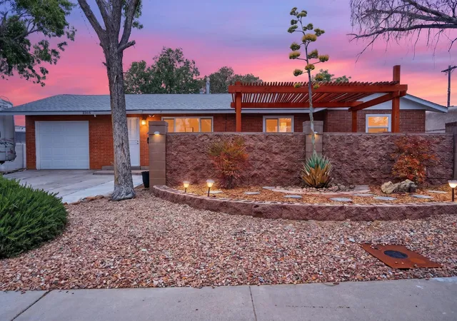 Photo 1 of Single family home for sale at 2305 Stevens Dr Ne, Albuquerque, NM 87112 | MLS# 1104603 | Listing updated on 2026-09-01