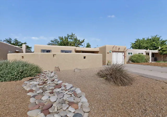 Photo 2 of Single family home for sale at 3425 Piermont Dr Ne, Albuquerque, NM 87111 | MLS# 1104717 | Listing updated on 2026-09-11