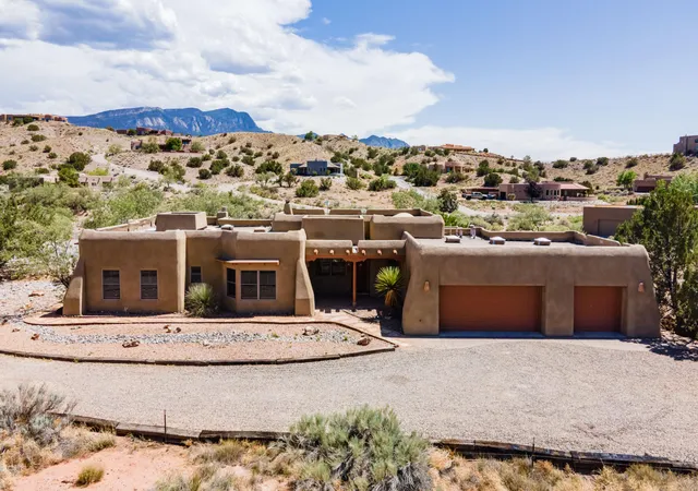 Photo 1 of Single family home for sale at 41 Santa Ana Loop, Placitas, NM 87043 | MLS# 1104732 | Listing updated on 2026-09-02