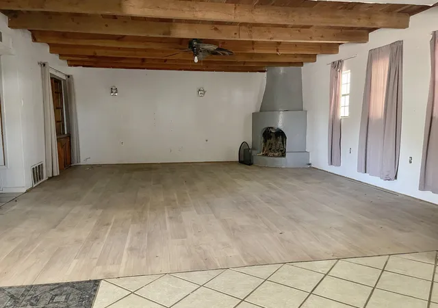 Photo 3 of Single family home for sale at 1724 Coe Rd Sw, Albuquerque, NM 87105 | MLS# 1104738 | Listing updated on 2026-09-15
