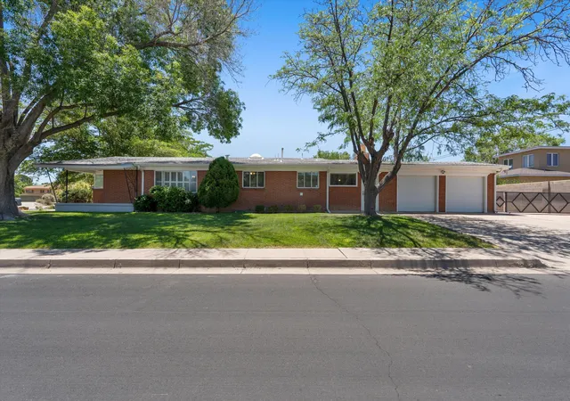Photo 3 of Single family home for sale at 1313 Georgia St Ne, Albuquerque, NM 87110 | MLS# 1104683 | Listing updated on 2026-09-23