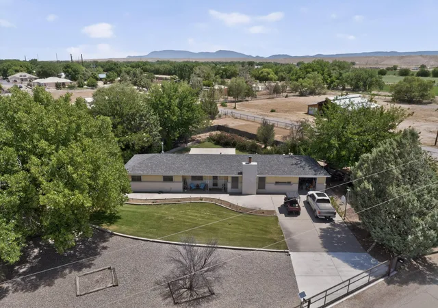 Photo 4 of Single family home for sale at 430 Abo Rd, Bosque Farms, NM 87068 | MLS# 1104773 | Listing updated on 2026-09-08