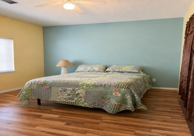 Photo 4 of Single family home for sale at 9904 Rio Corto Ave SW, Albuquerque, NM 87121 | MLS# 1104800 | Listing updated on 2026-09-09