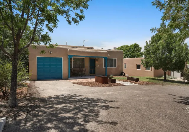 Photo 1 of Sale Pending at 813 Girard Blvd Se, Albuquerque, NM 87106 | MLS# 1104839 | Listing updated on 2026-09-14
