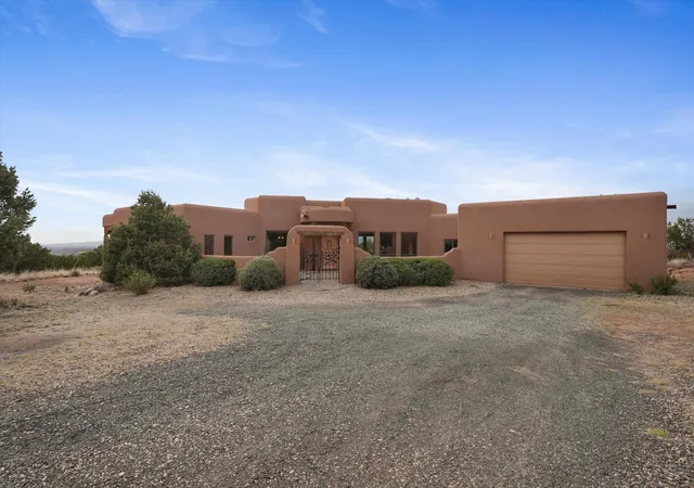 Single family home for sale at 40 Kachina Trl, Mountainair, NM 87036 | MLS# 1104874