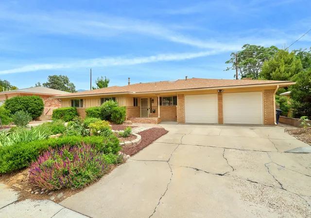 Photo 2 of Single family home for sale at 8222 Connecticut St Ne, Albuquerque, NM 87110 | MLS# 1104984 | Listing updated on 2026-09-08