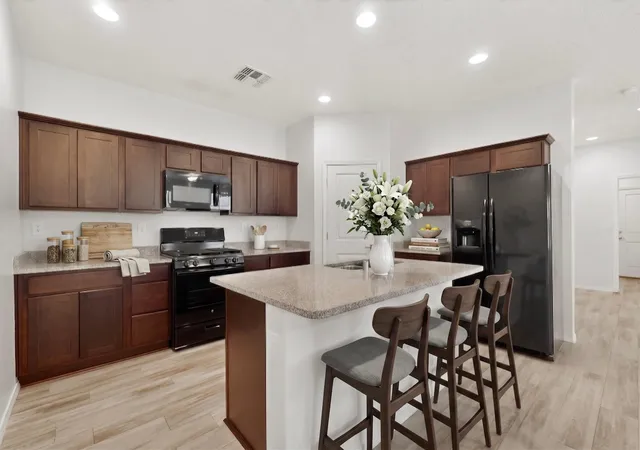 Photo 3 of Single family home for sale at 2509 Stryker Rd Se, Albuquerque, NM 87105 | MLS# 1105027 | Listing updated on 2026-09-21